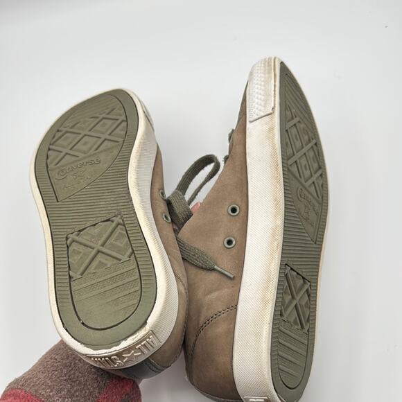 Converse Chuck Taylors - Men’s 9 - Picture 6 of 6